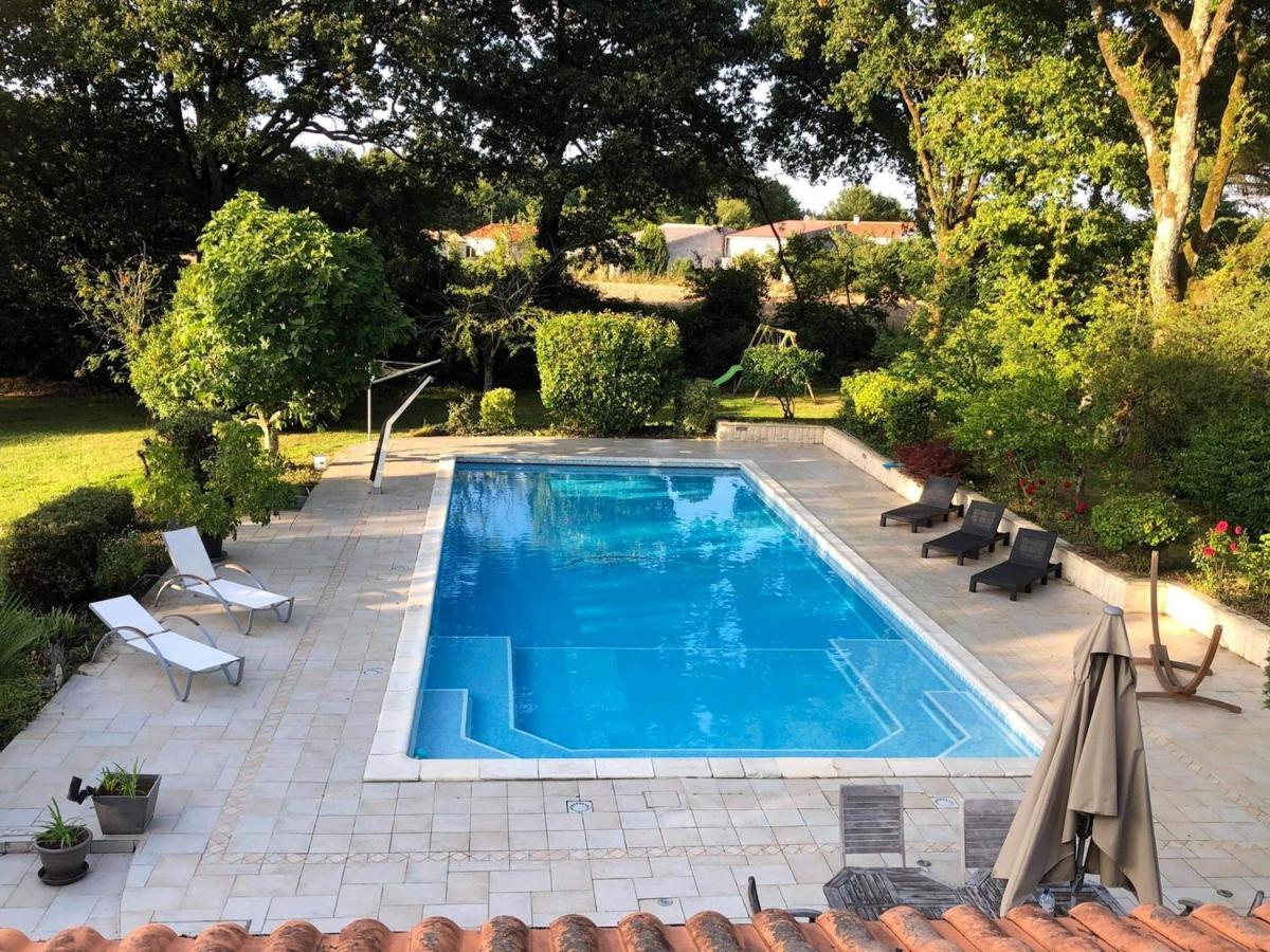 Maison Charmante Avec Piscine Privee A Saint-Georges-De-Pointindouxc Eksteriør bilde