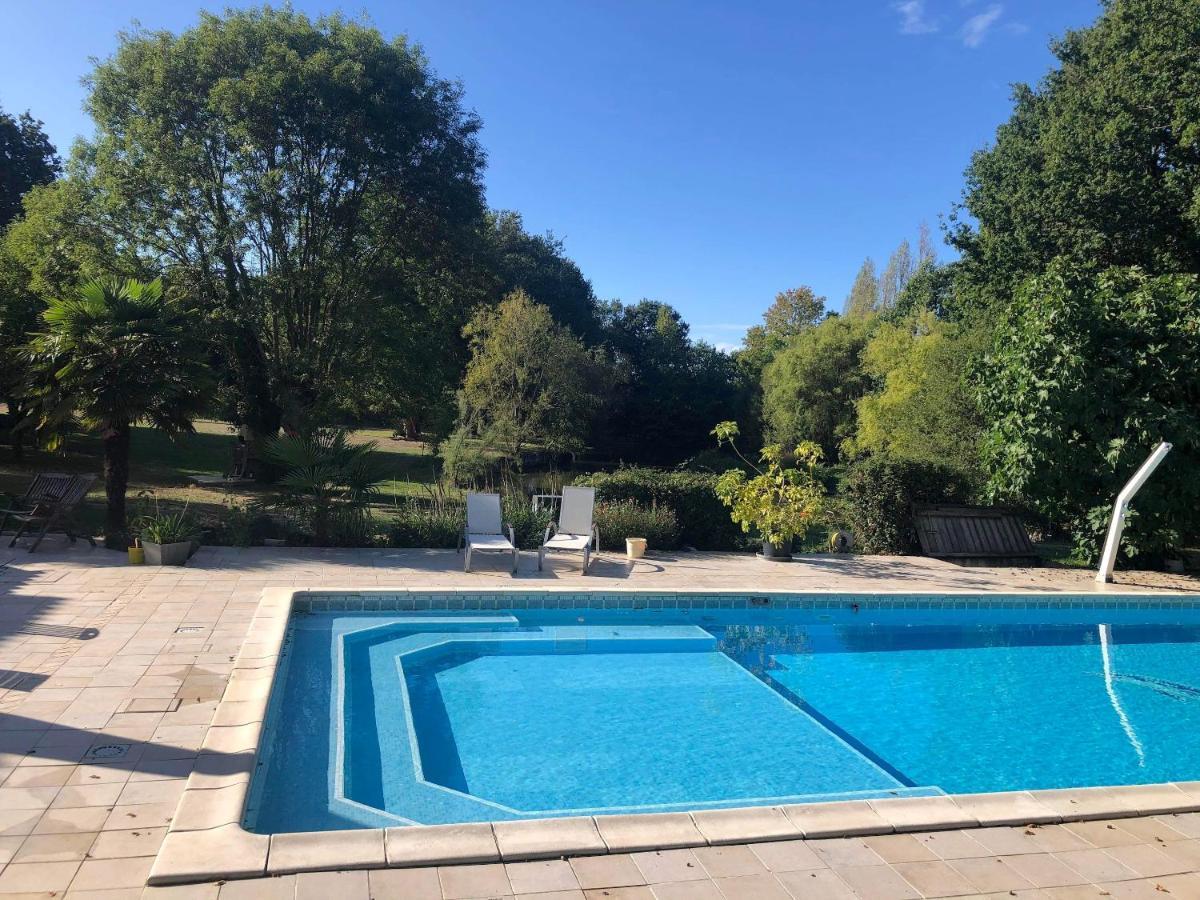 Maison Charmante Avec Piscine Privee A Saint-Georges-De-Pointindouxc Eksteriør bilde